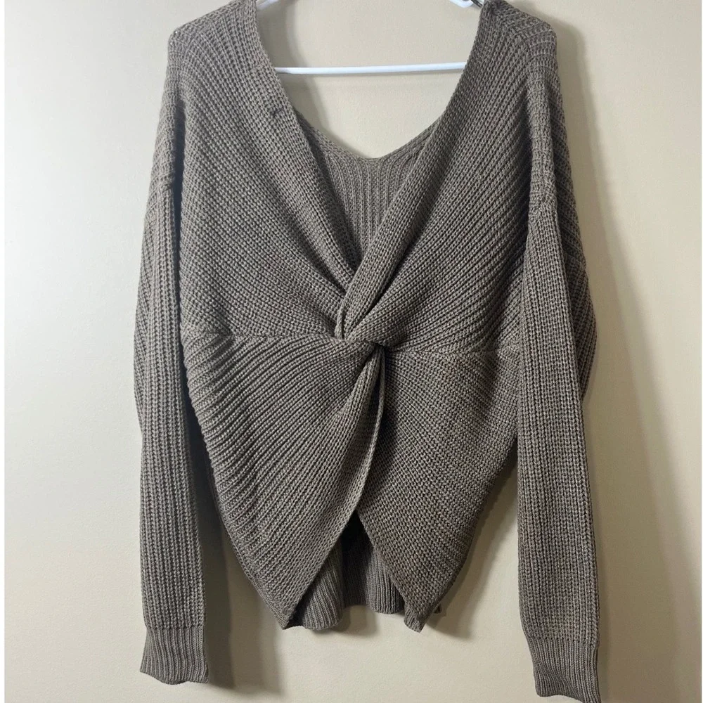Love Tree Twist Back Sweater Medium Taupe Chunky Knit Boho Open Back V Neck